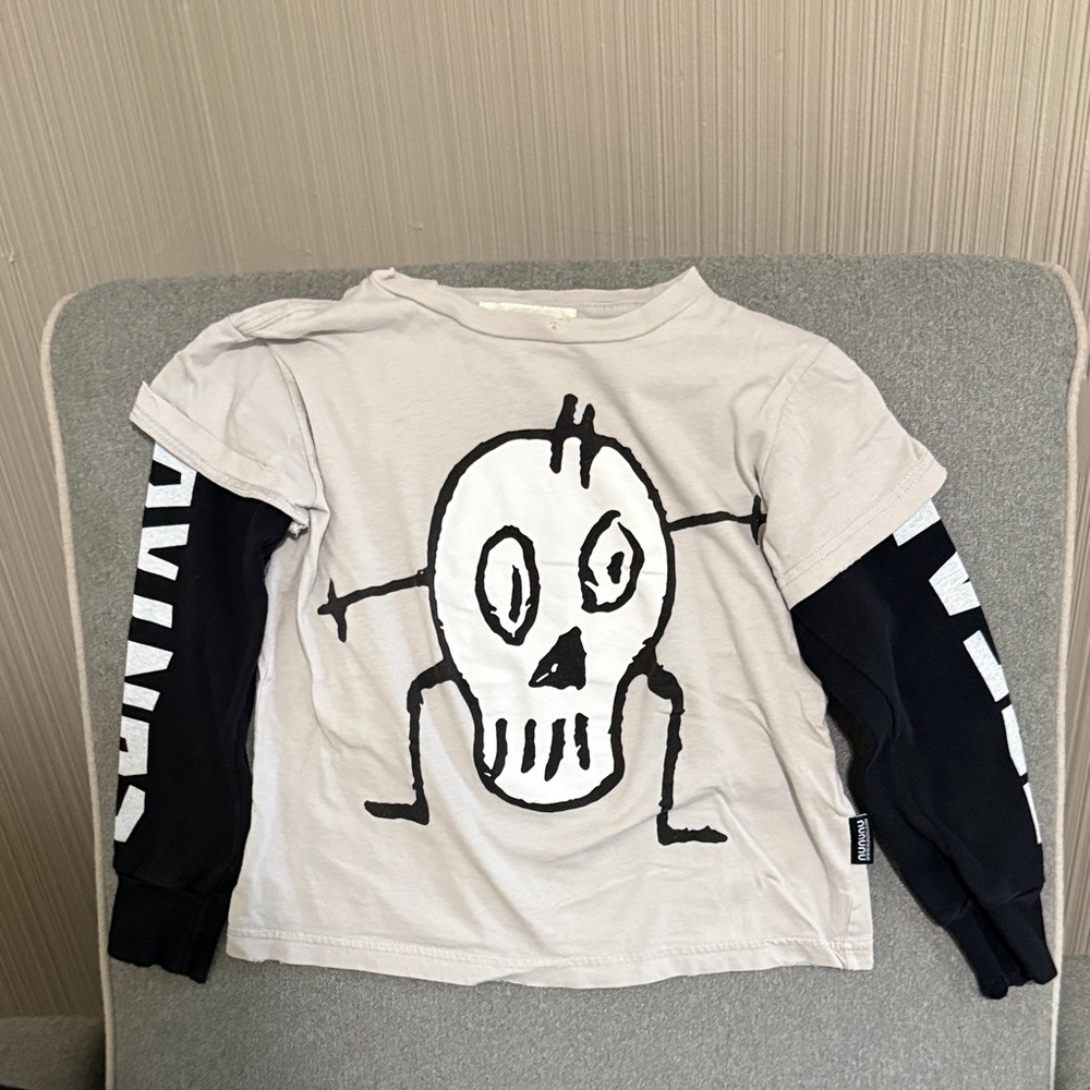 nununu Long Sleeve Skull Tee - Gray and Black